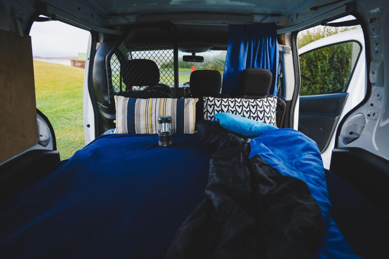 KúKú Campers - Campervans Keflavík Exterior foto