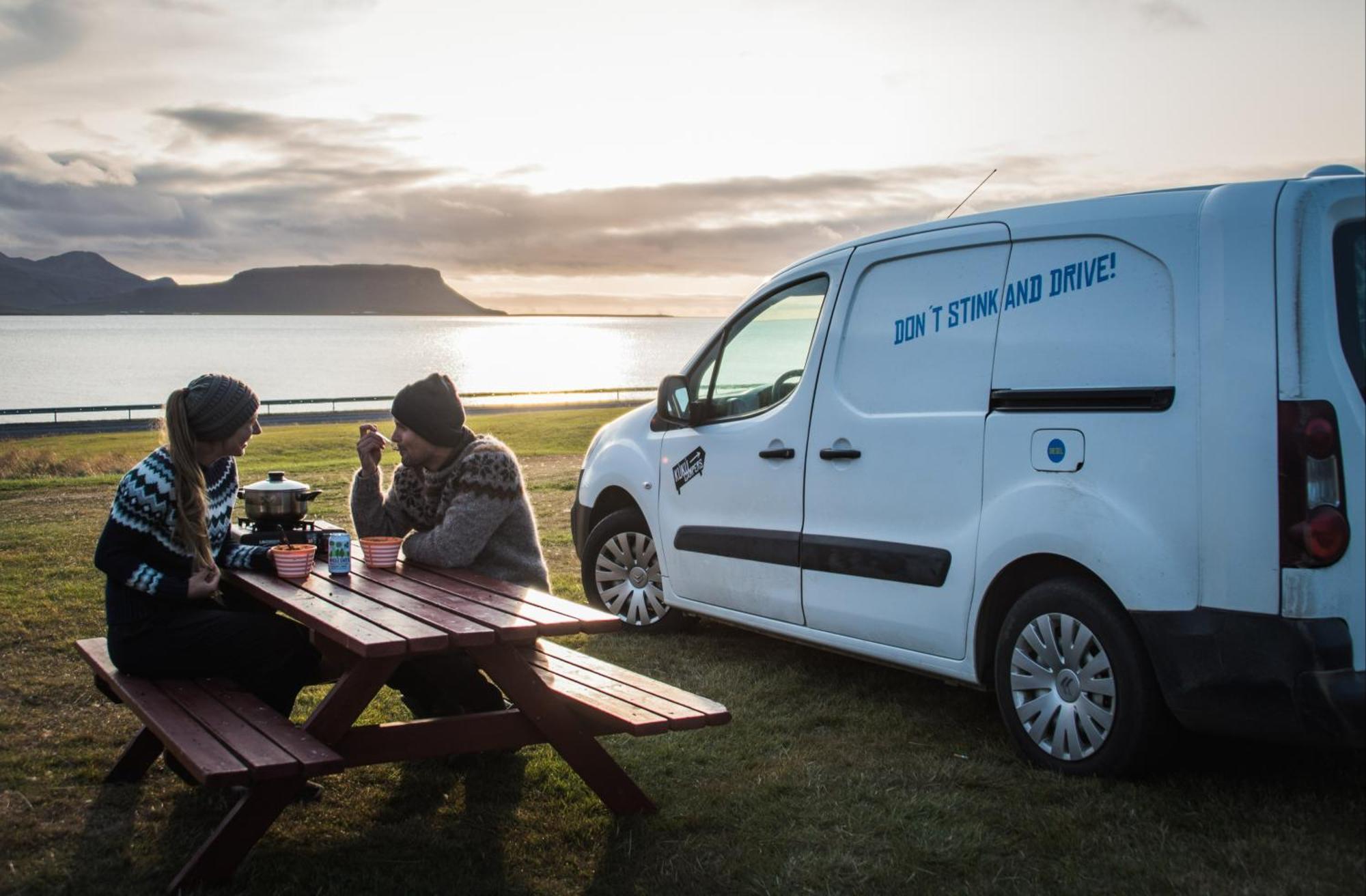 KúKú Campers - Campervans Keflavík Exterior foto